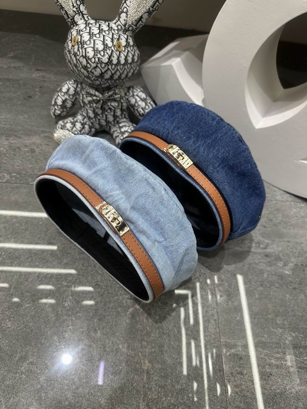 26 Hermes Beret 0512